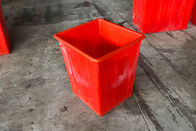 سطل زباله های کاغذی جامد، سطل های زباله آشپزی پلاستیکی در رنگ قرمز